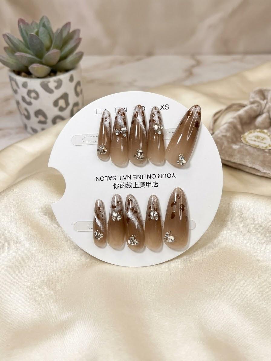 Luxuriously Fancy Cat Eye Nails collection 1